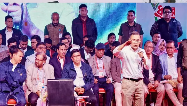 হুট করে প্লেনে চড়ে পালিয়ে যাওয়ার পরিকল্পনা আমাদের নাই:তারেক রহমান